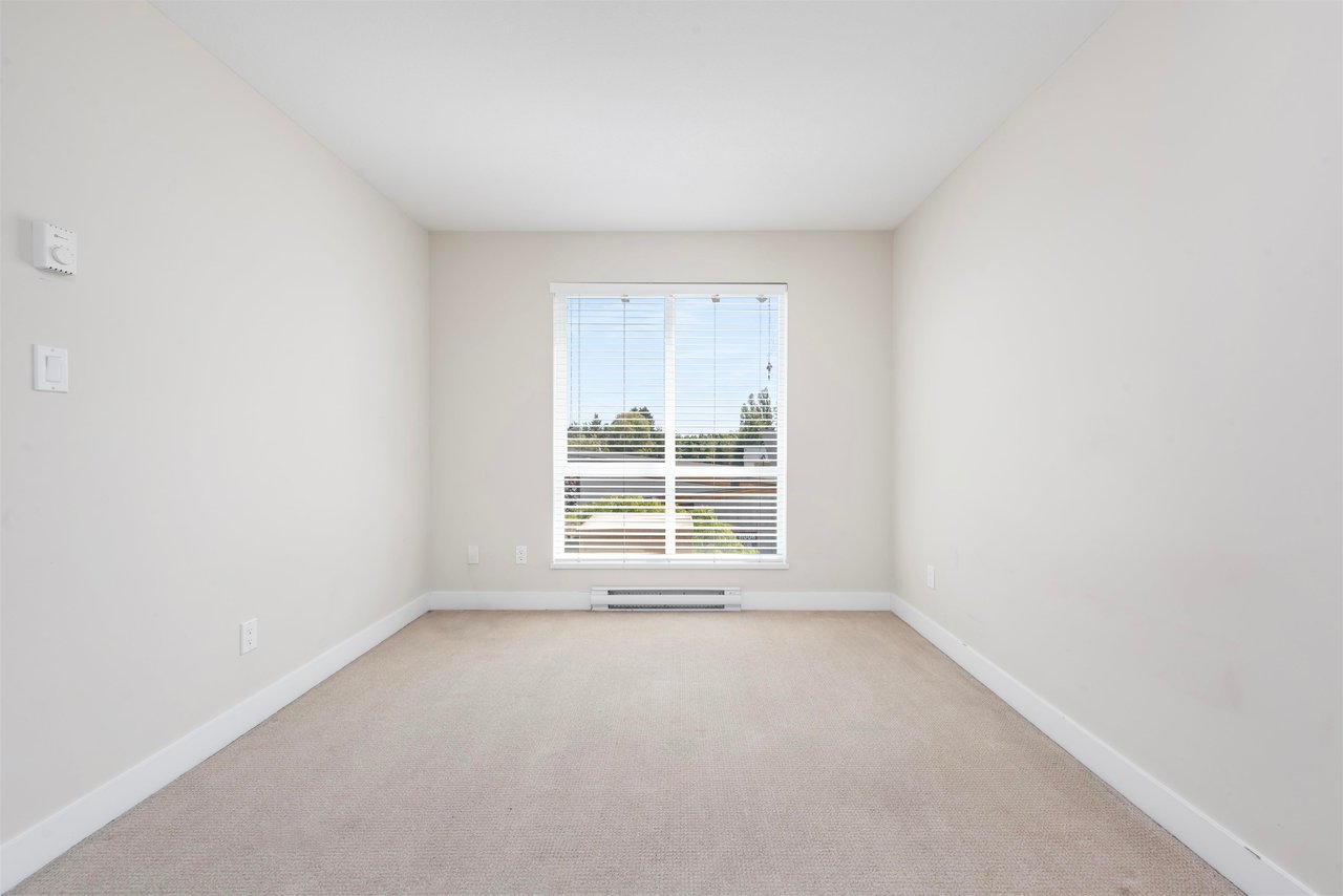 307-15795 Croydon Dr