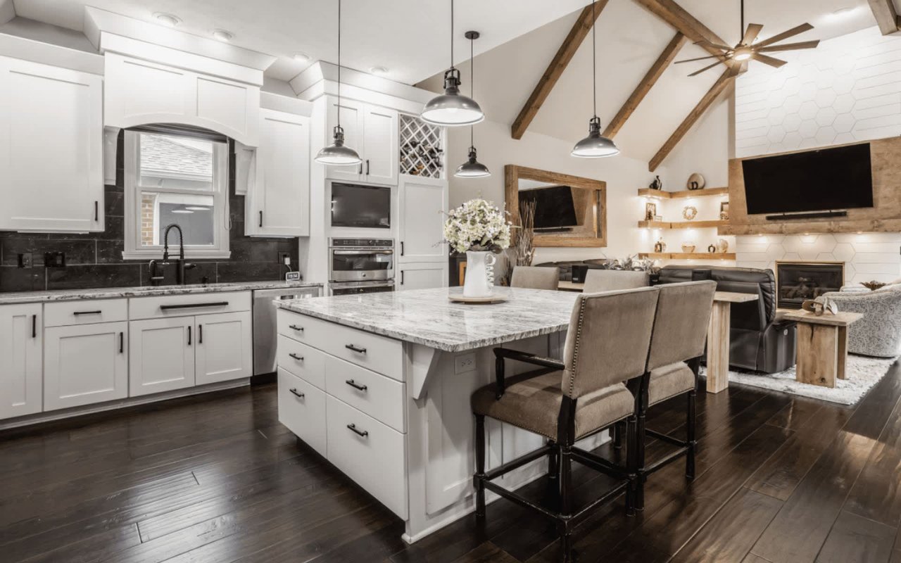 Luxury Homes for Sale in the Indy Area | May 2024