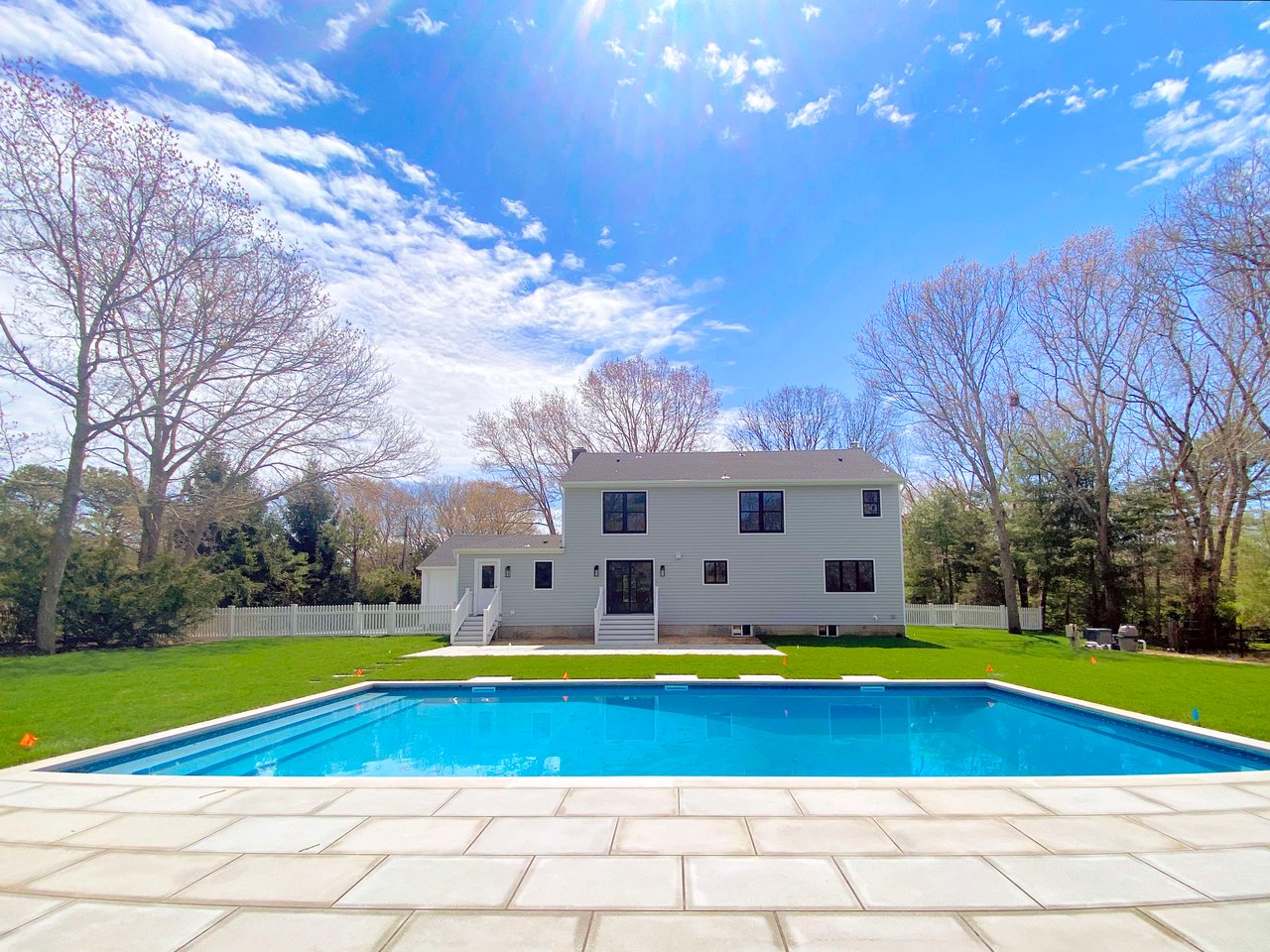 8 Greenleaf Road, Hampton Bays, NY, 11946