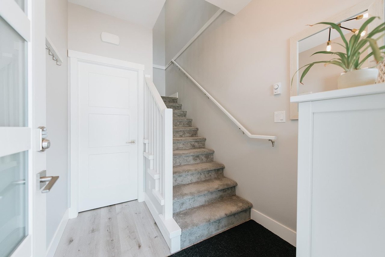 6-950 Woodsworth Rd