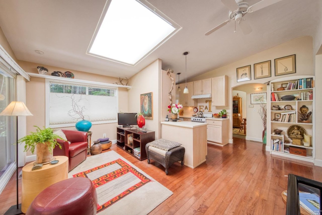 21462 Bonita Ter