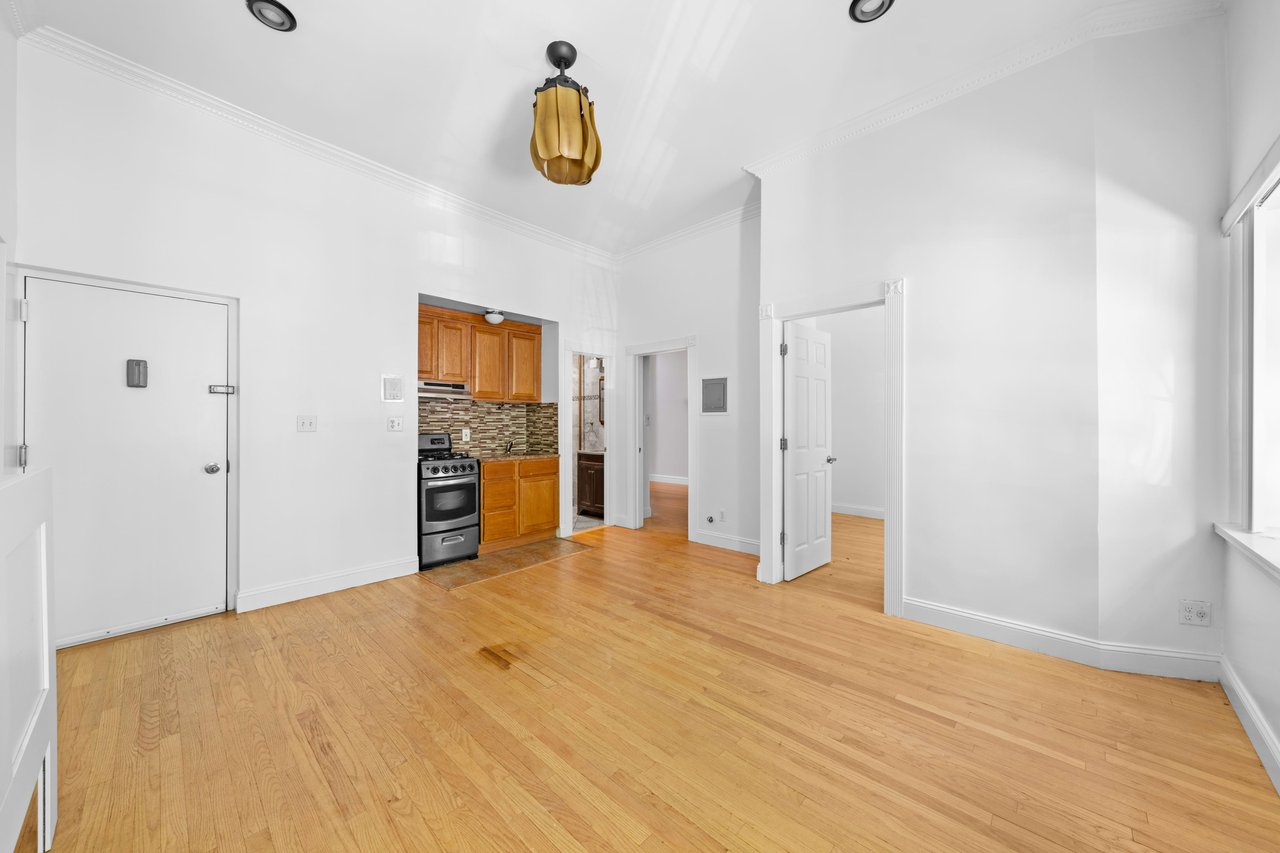 10-12 W 107th St, Unit 1A