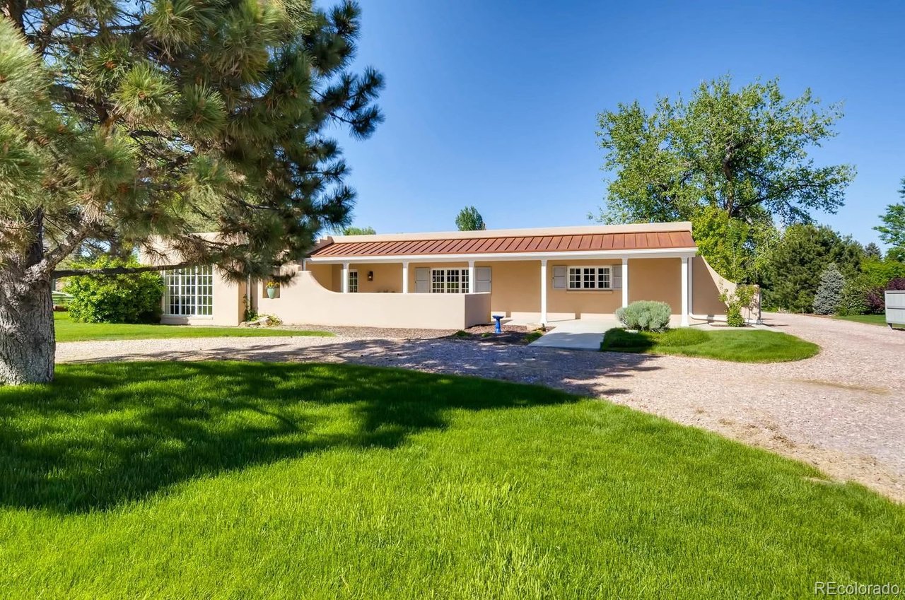 9 Fairway Ln