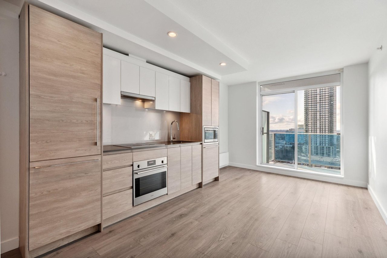 1112-13615 Fraser Highway, Surrey