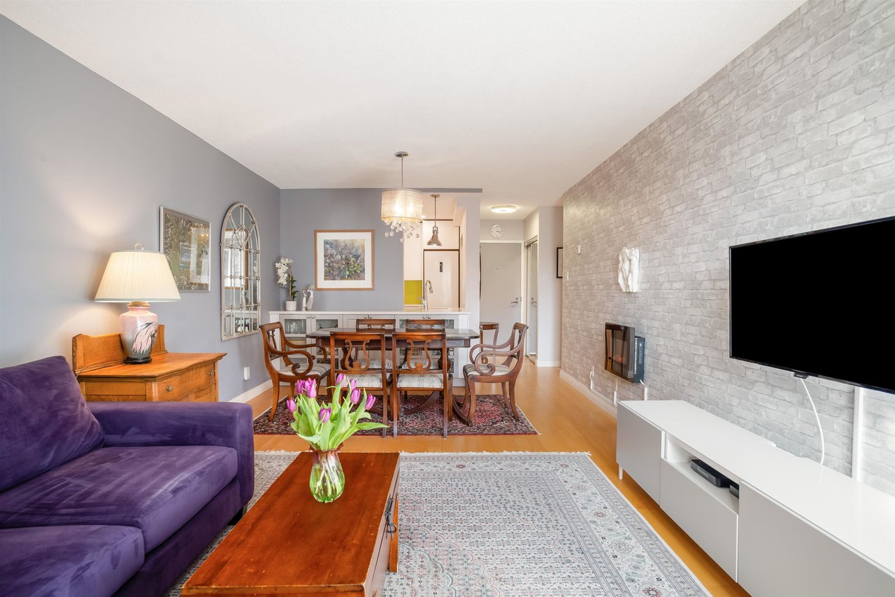 309-3905 Springtree Drive, Vancouver