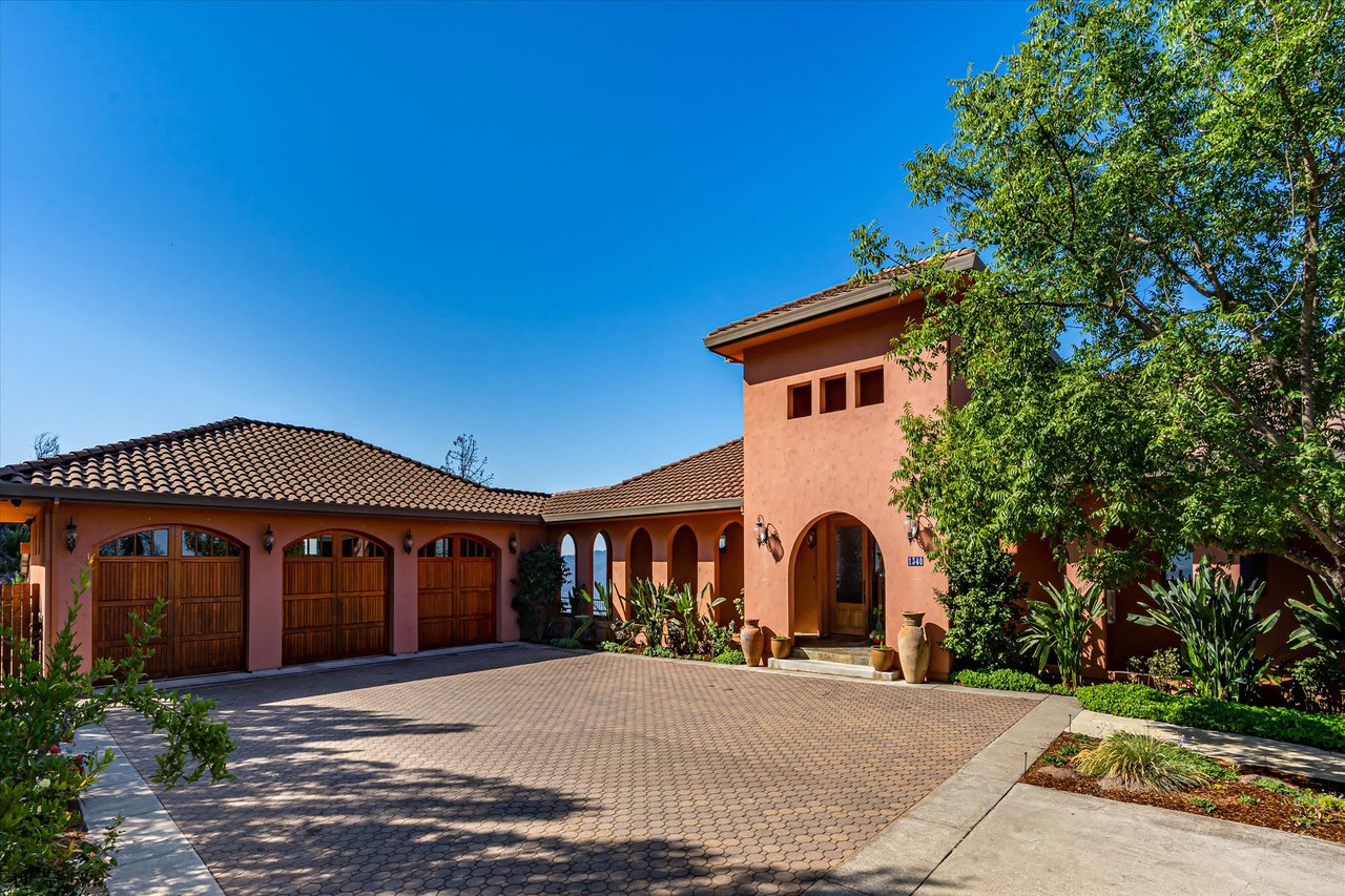 Villa Above St. Helena