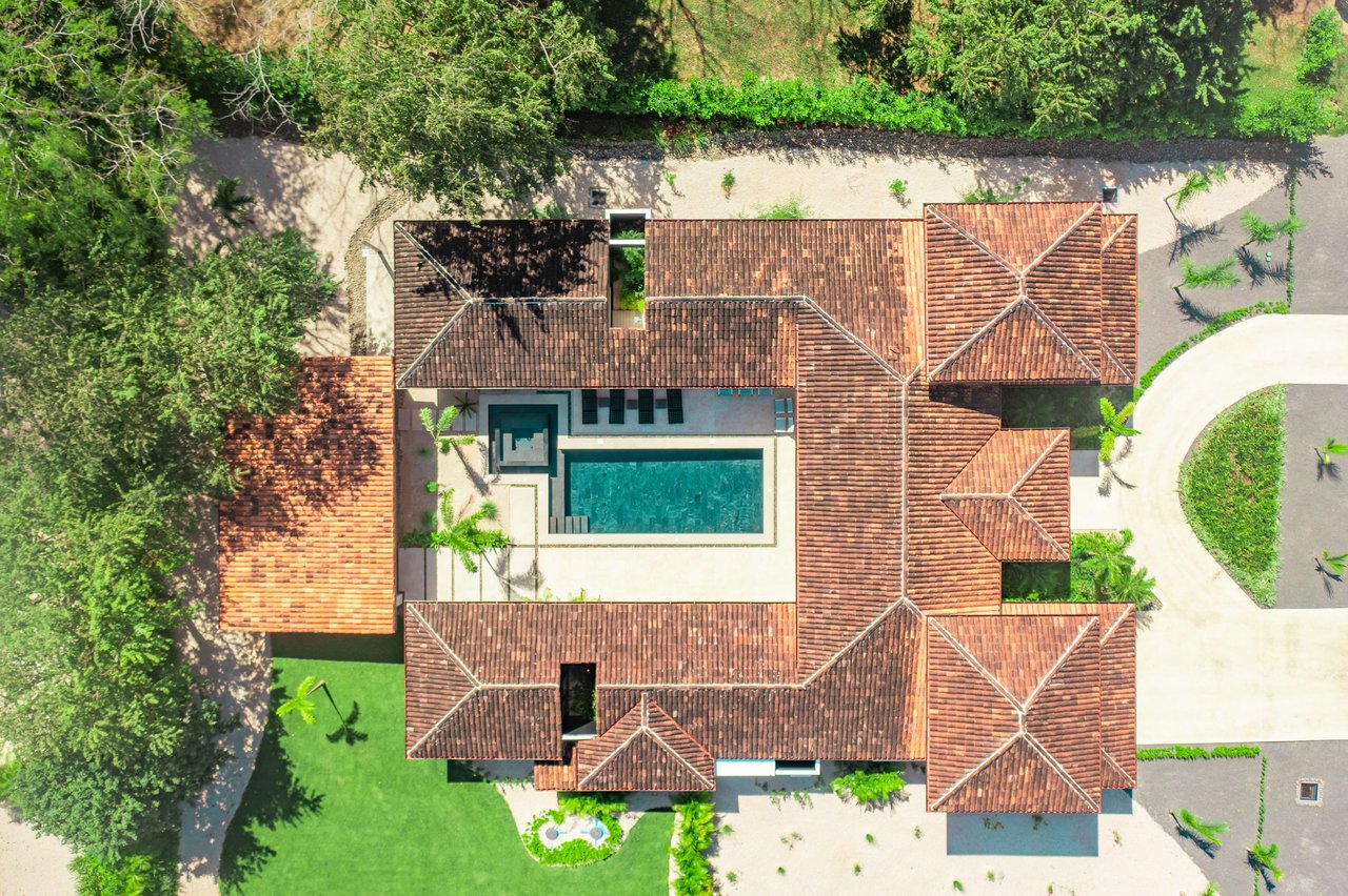 Villa Blanca | Enchanting Brand New 8 Bedroom Villa in the Sought-After Gated Community of Hacienda Pinilla