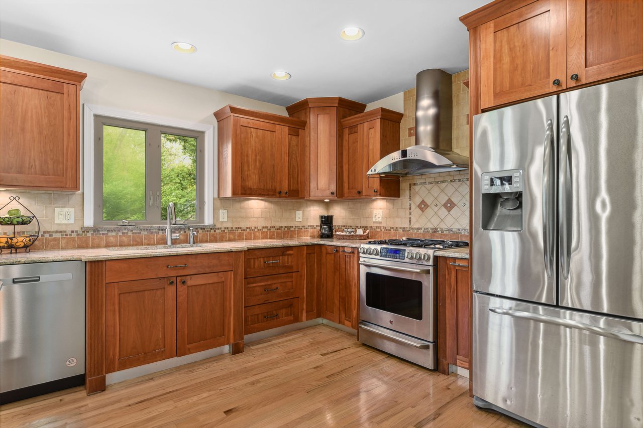 590 White Oak Ridge Rd