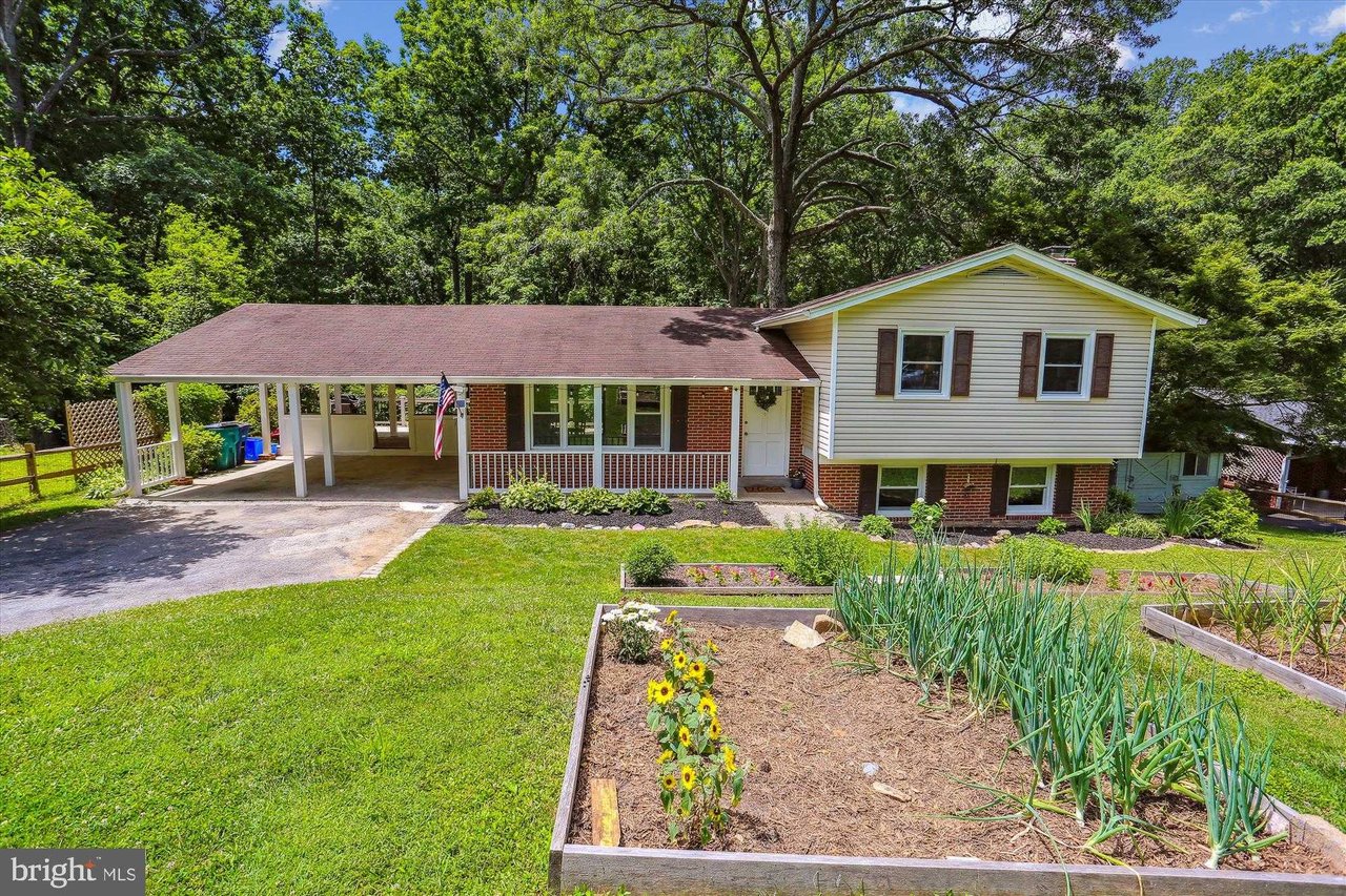 11816 LONGDRAFT COURT
