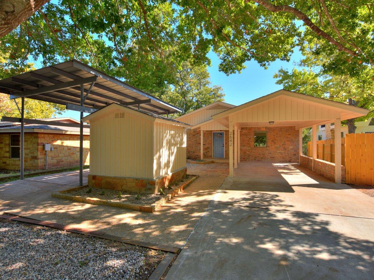 2642 Williams Lakeshore