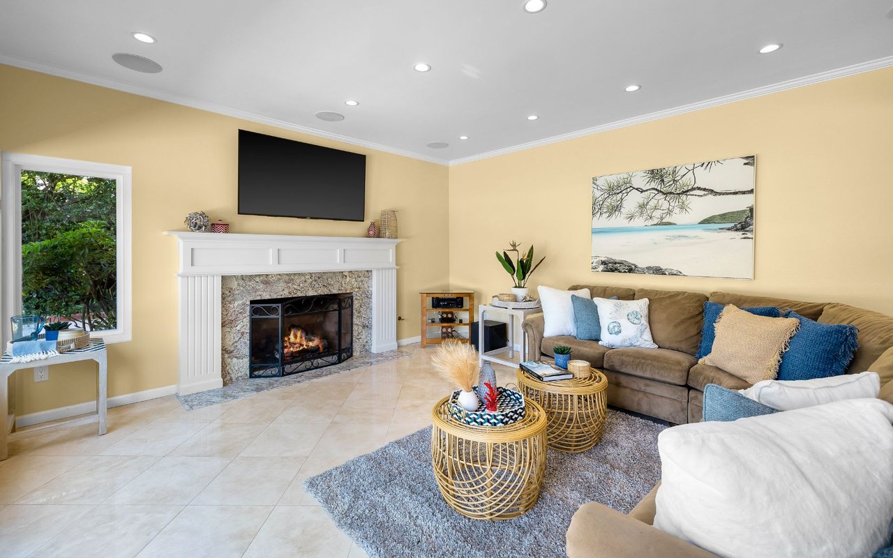 16 Quarterhorse Lane