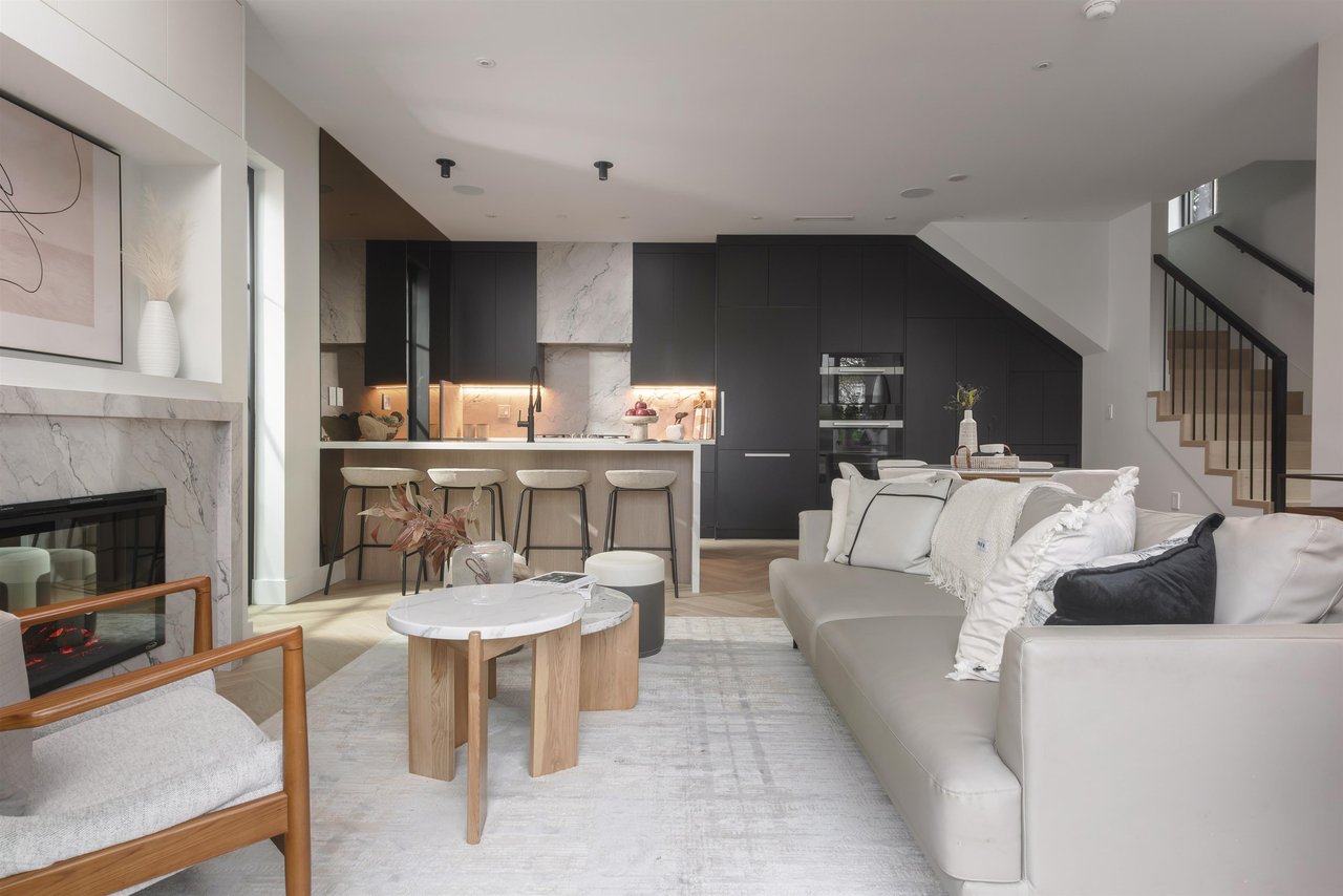 1-240 E 37th Avenue, Vancouver