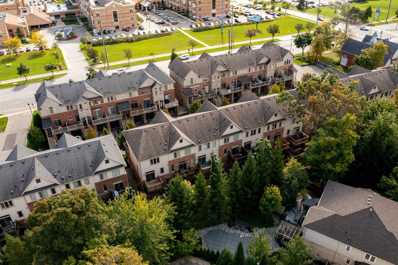 14-4165 Upper Middle Road Unit: 14