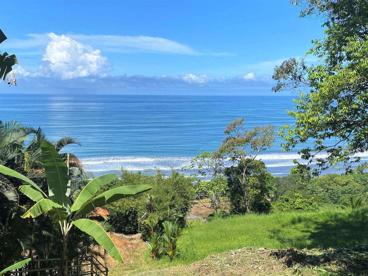 Ayacucho - Outstanding ocean view lot within walking distance to the beach! 