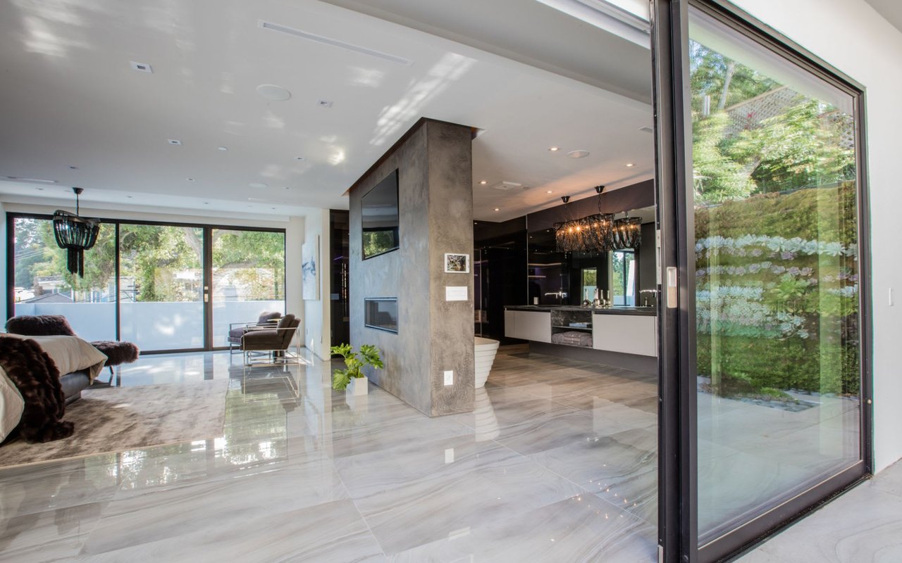 The Ultramodern Beverly Hills Villa