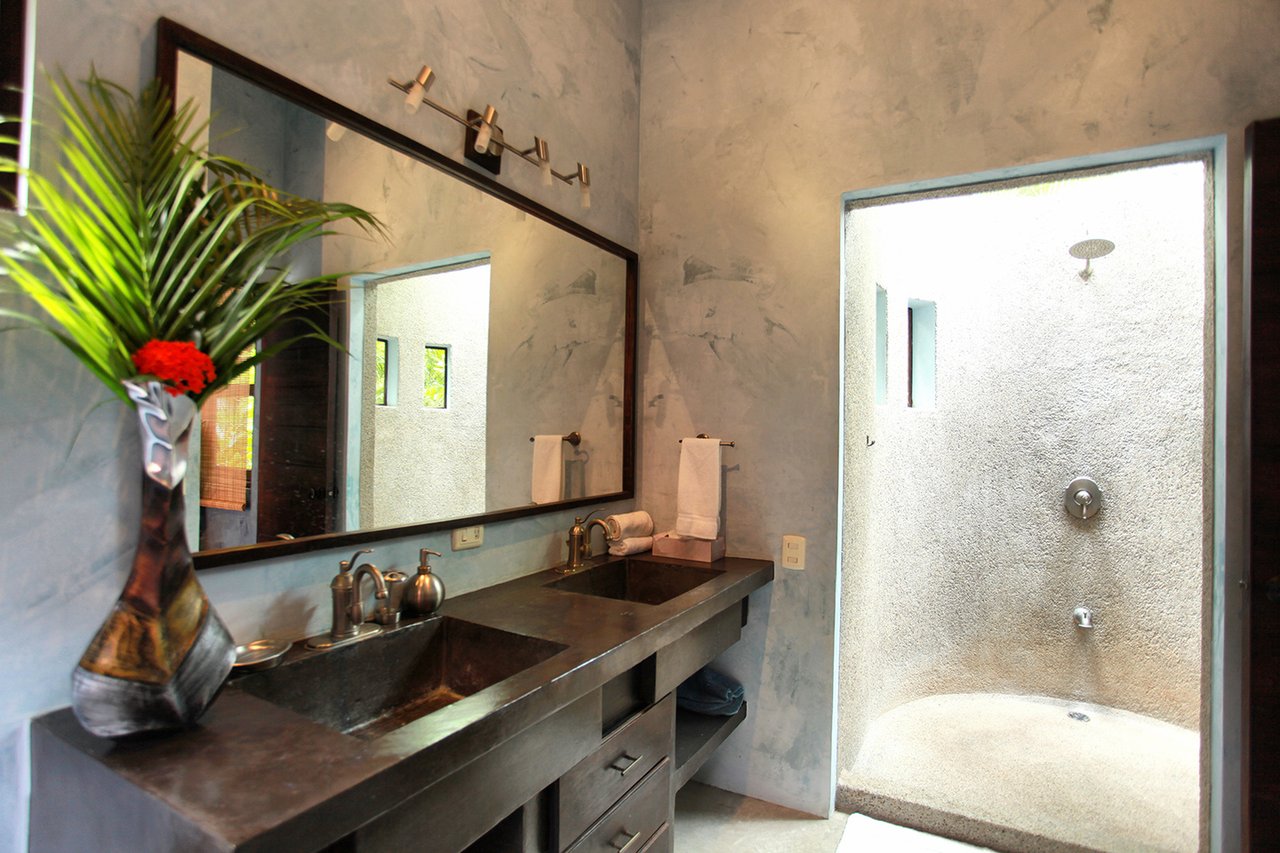 Pool Home Near Surf Break, Santa Teresa, Puntarenas