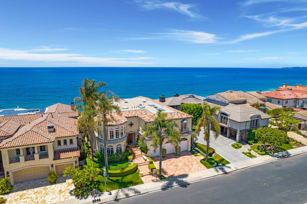 Bluff Front Ocean View Estate