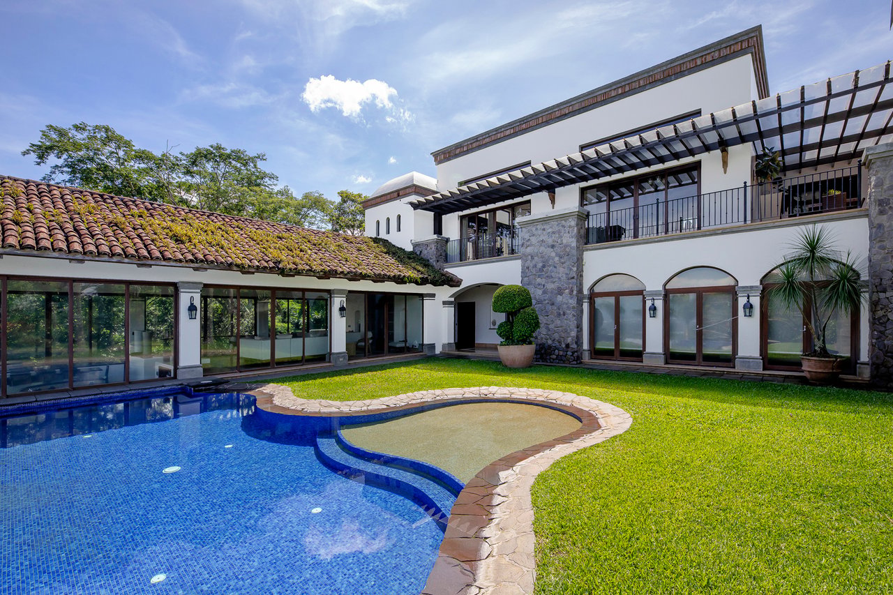 Panoramic View Mountain Estate, Ciudad Colon, San Jose