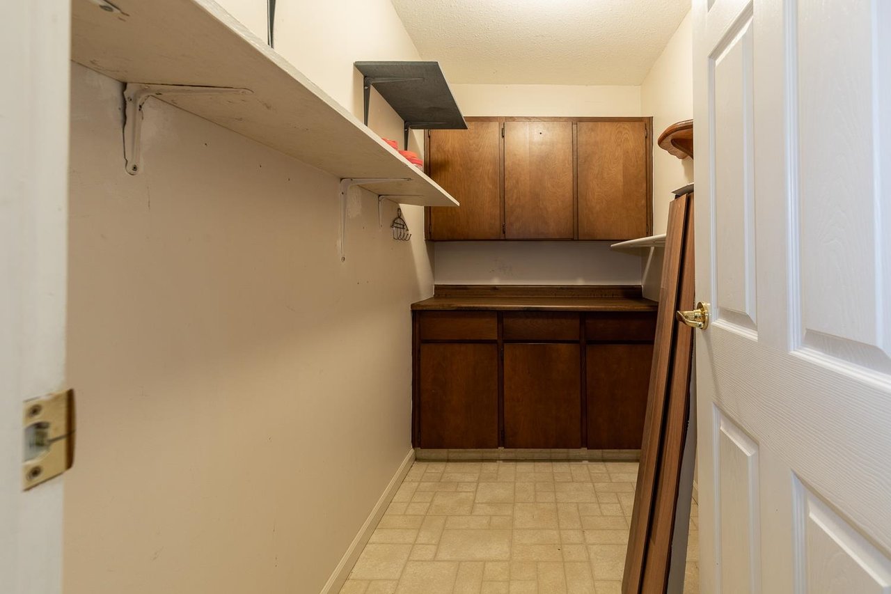 107-2853 W Bourquin Cres