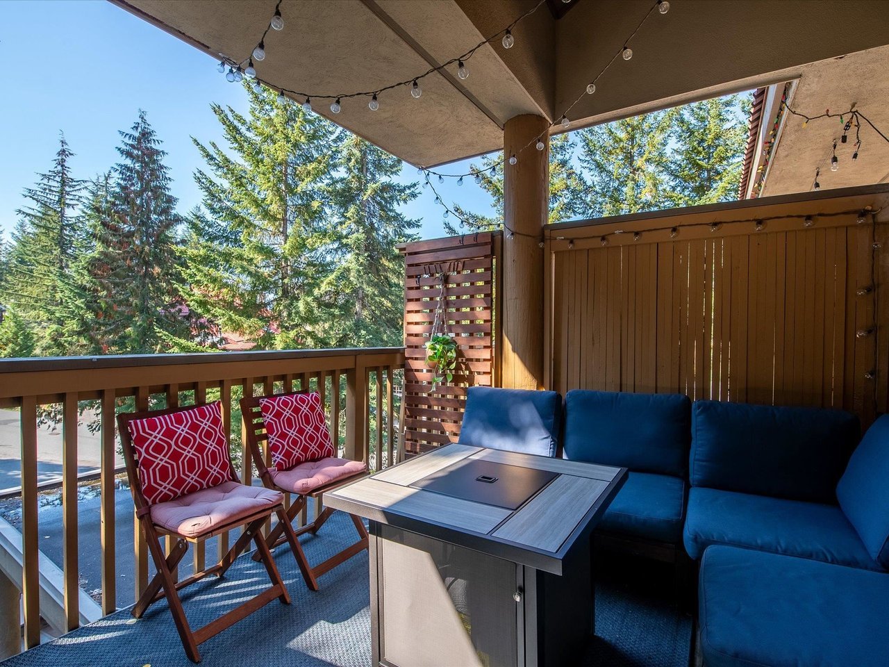 6-2238 Gondola Wy