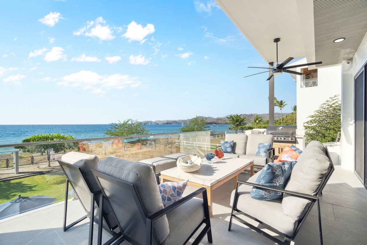 Villa Ballena | Sleek and Modern Beach House in Costa Rica
