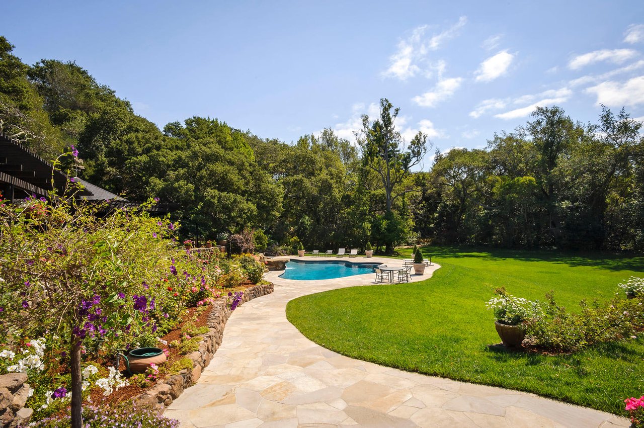 383 Sierra Dr