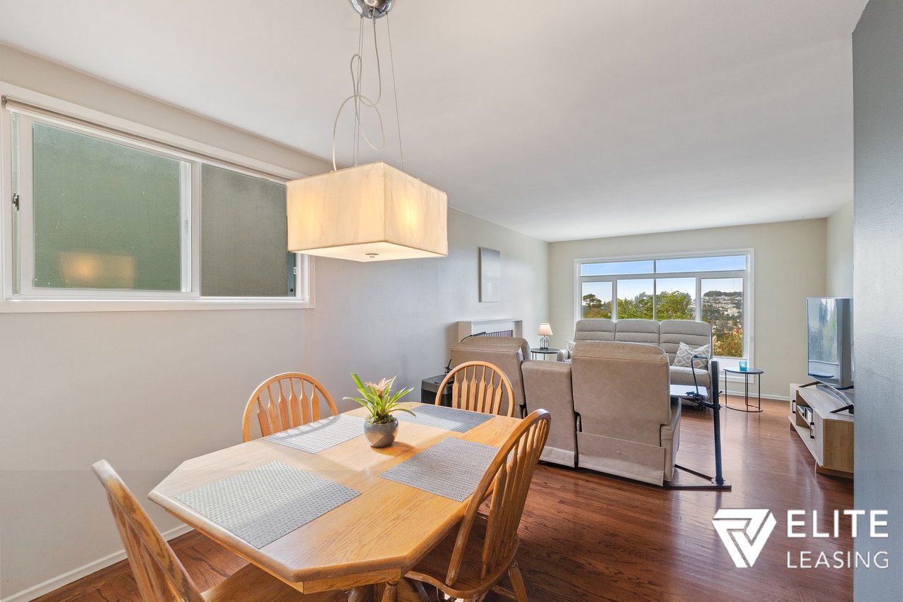 28 Knollview Way