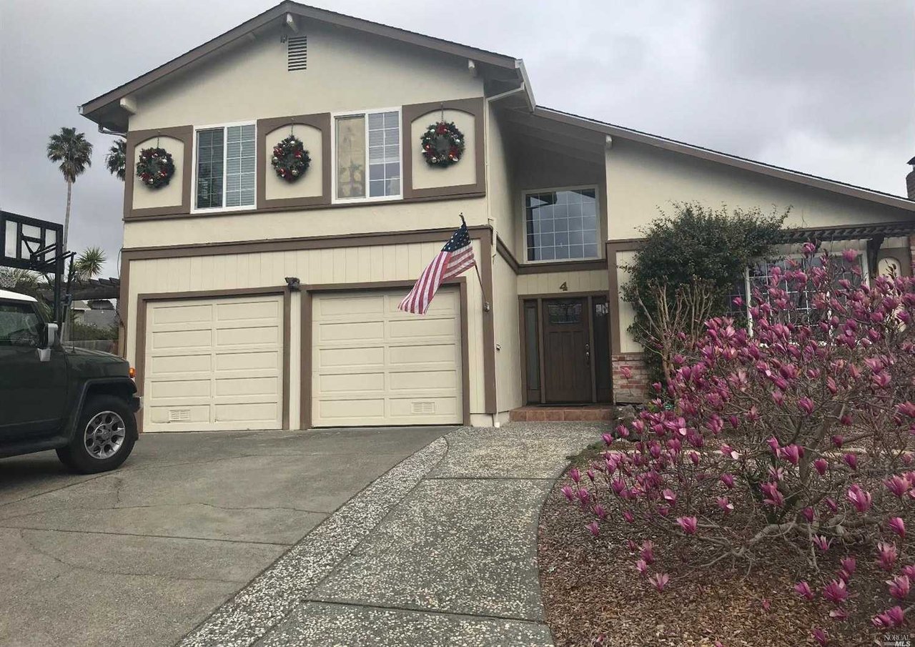 4 Romero Ct