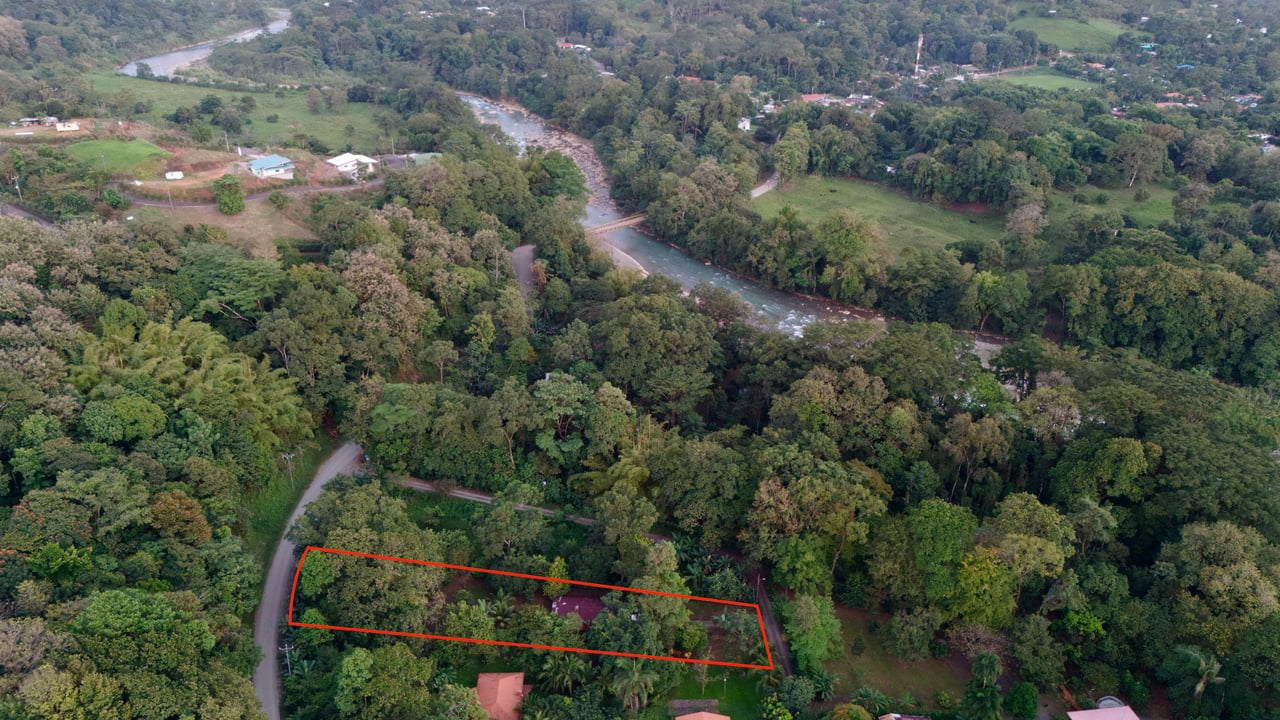 0.6 Acre Lot In Londres Quepos, Only 20 Minutes to Manuel Antonio