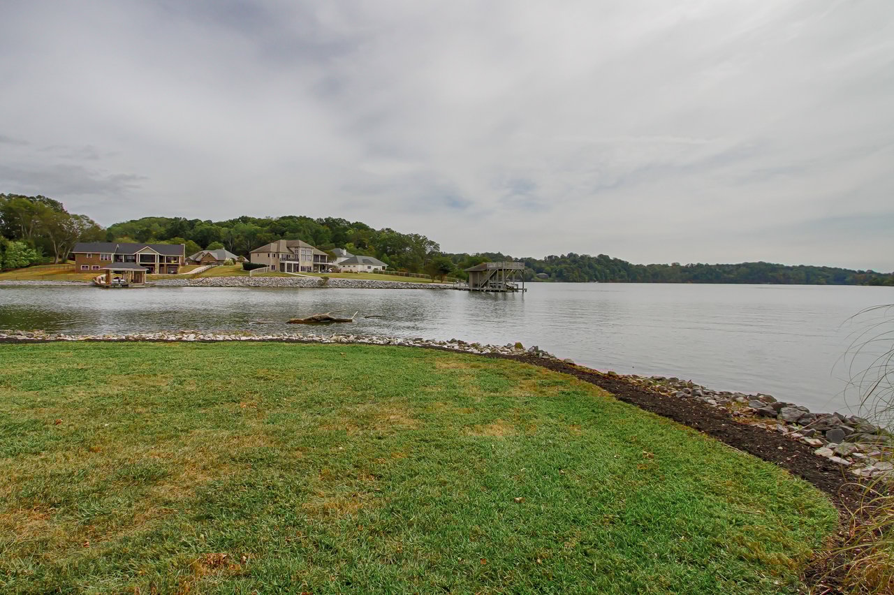 Colonial Harbor