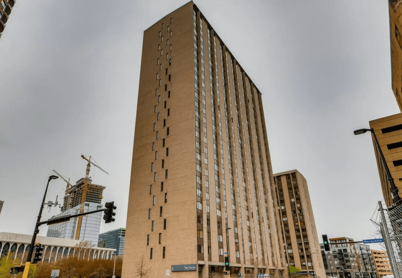 19 1st St S #B1401