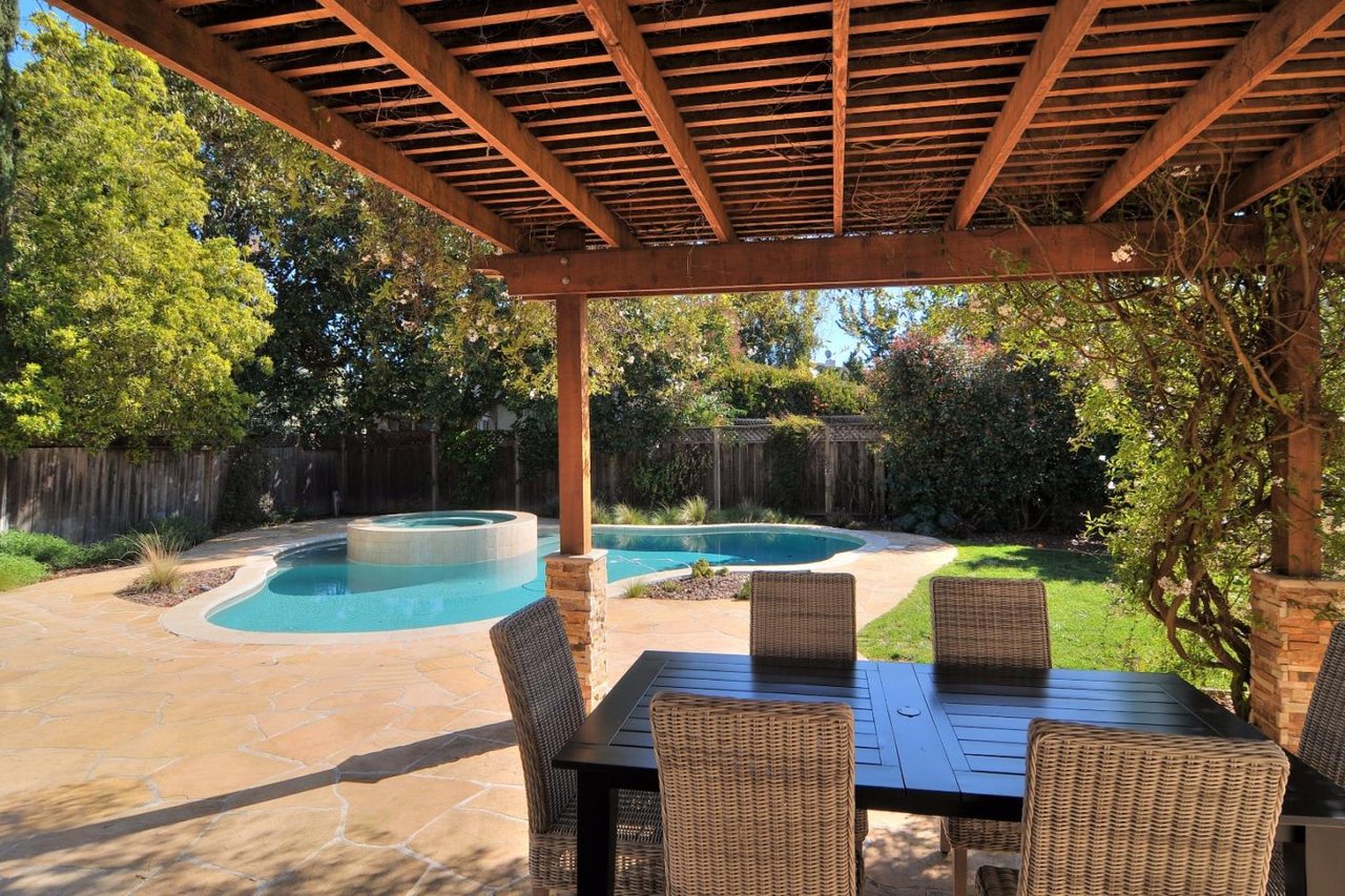 1035 Crooked Creek Drive