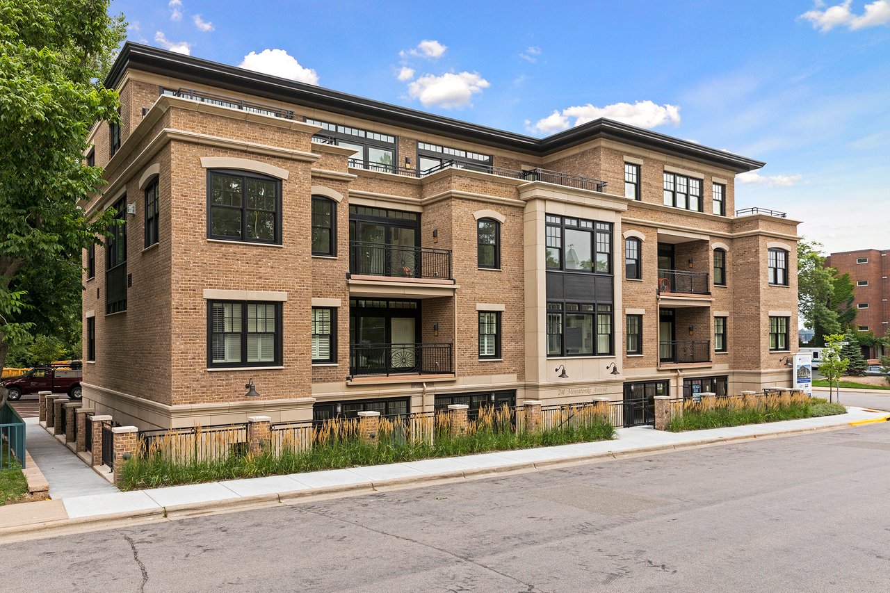 240 Minnetonka Ave S, 301, Wayzata