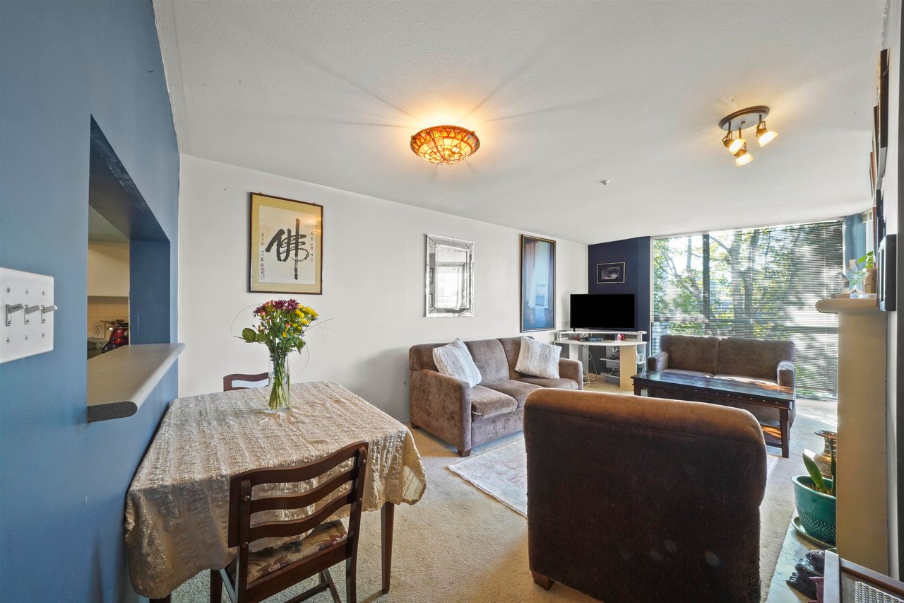 209-8430 Jellicoe St