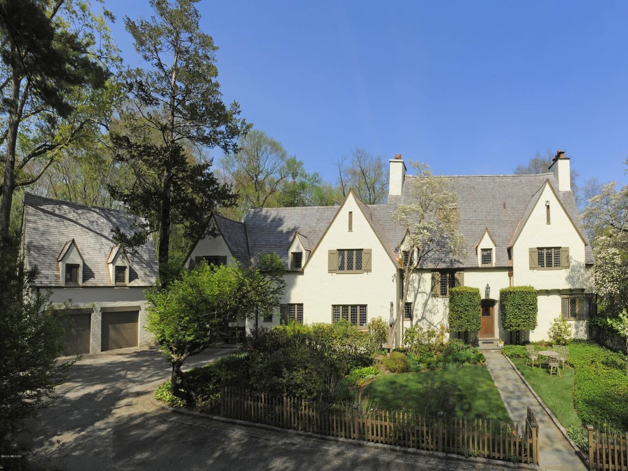 9 Frost Rd.
