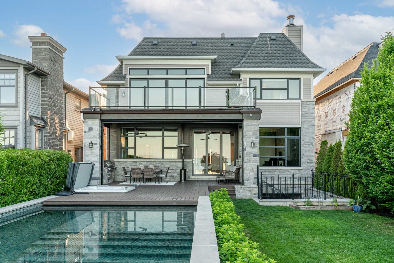 Modern Lakefront Estate in Port Credit