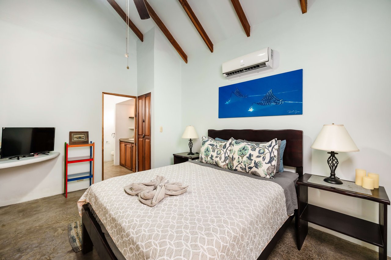 Casa Equilibrio |  Near the Coast House For Sale in Playa Potrero