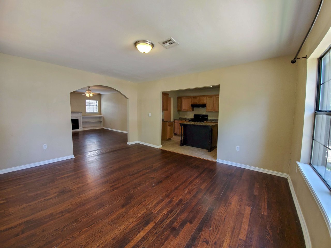 1620 N Market 