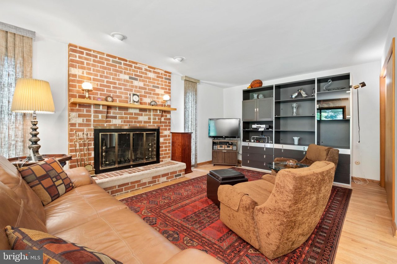 31 Lynne Cir