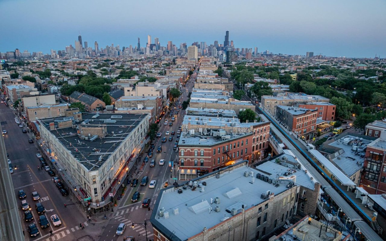 Honest Pros and Cons of Living in Bucktown cover