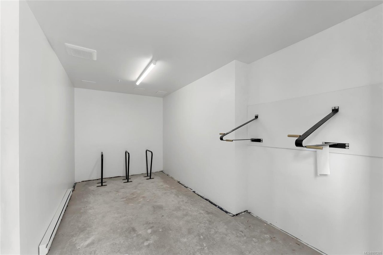 302B-1224 Richardson St, Victoria