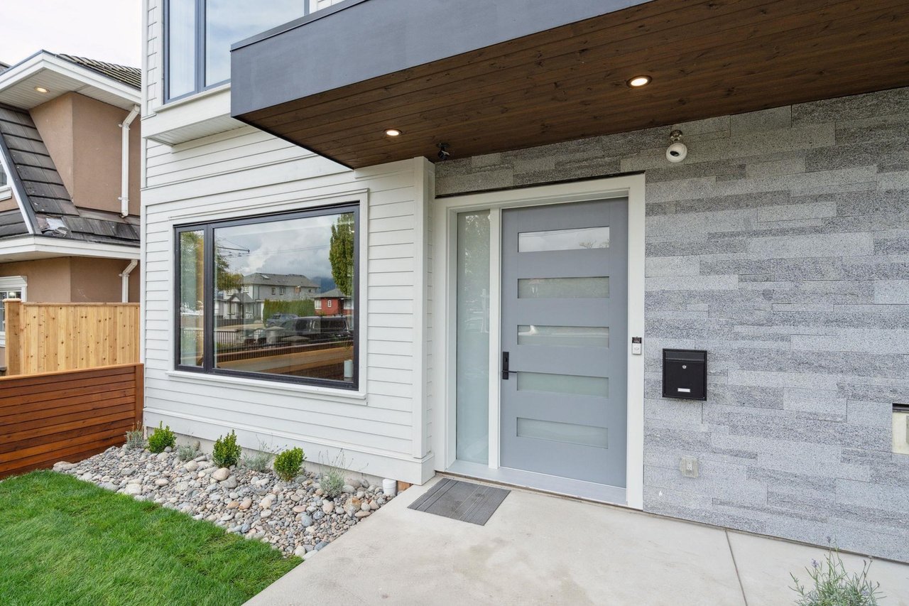 1-2846 Mcgill Street, Vancouver