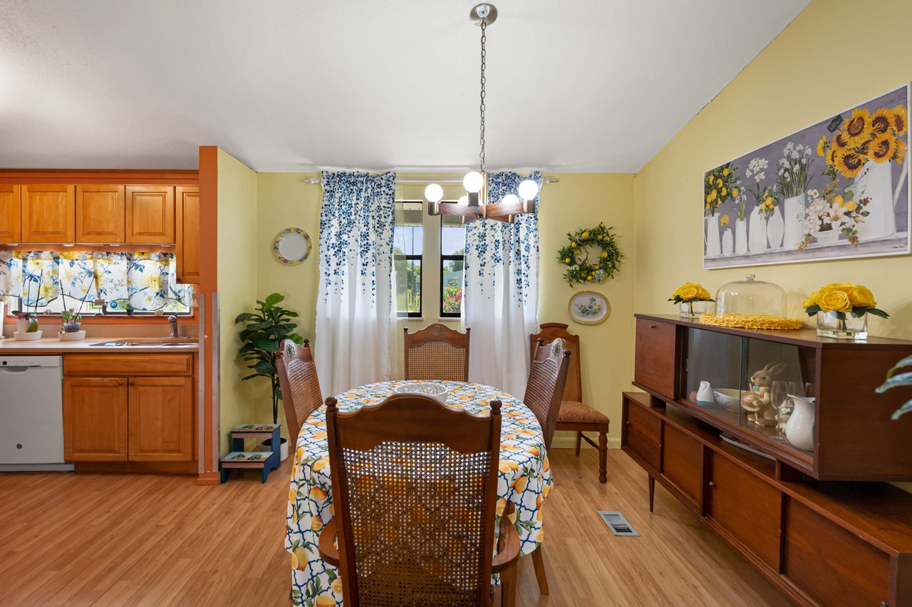 2536 MARTHA  LANE