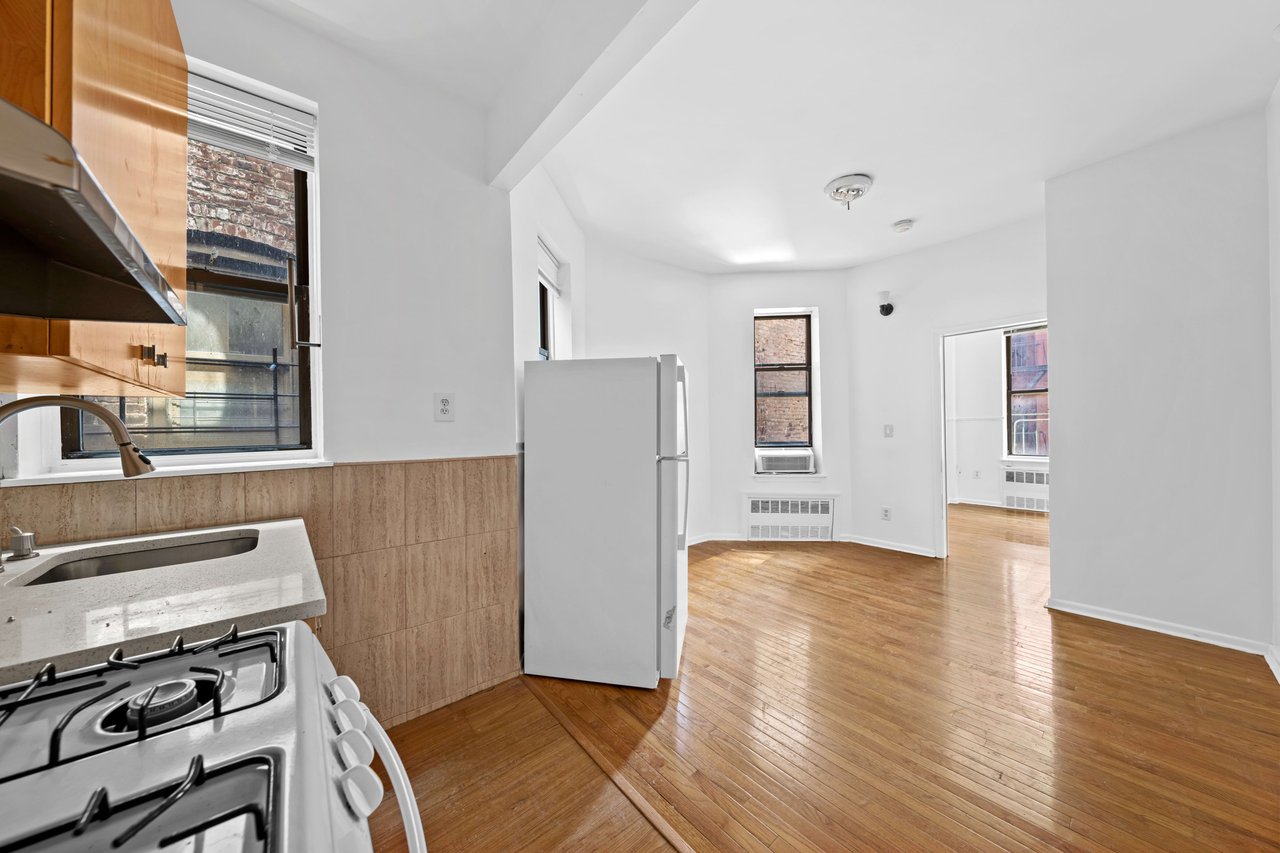 10-12 W 107th St, Unit 4C