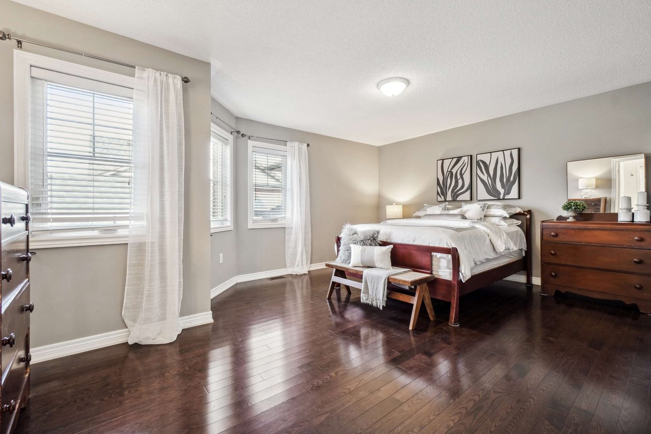 Beautiful 3 Bedroom Semi