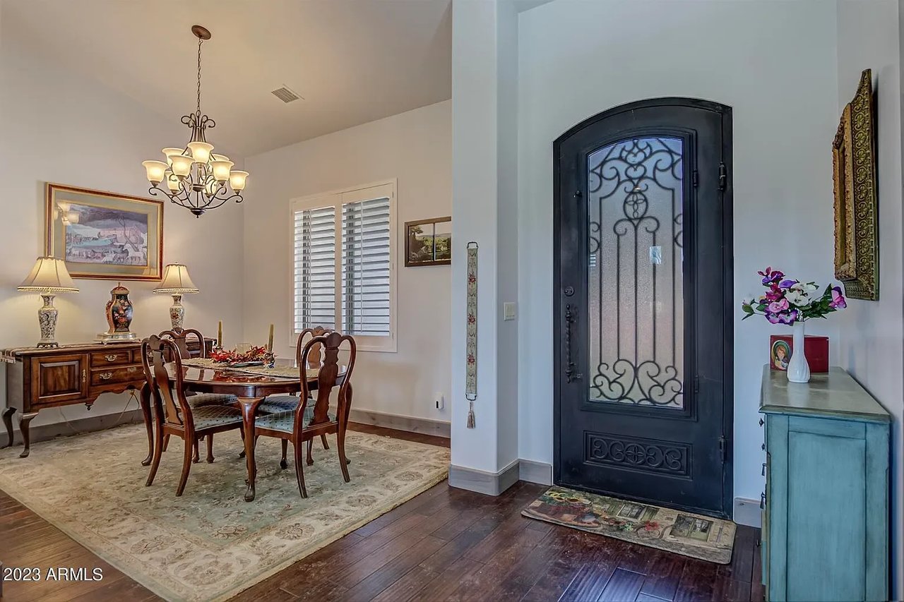 1507 W Mesa Dr