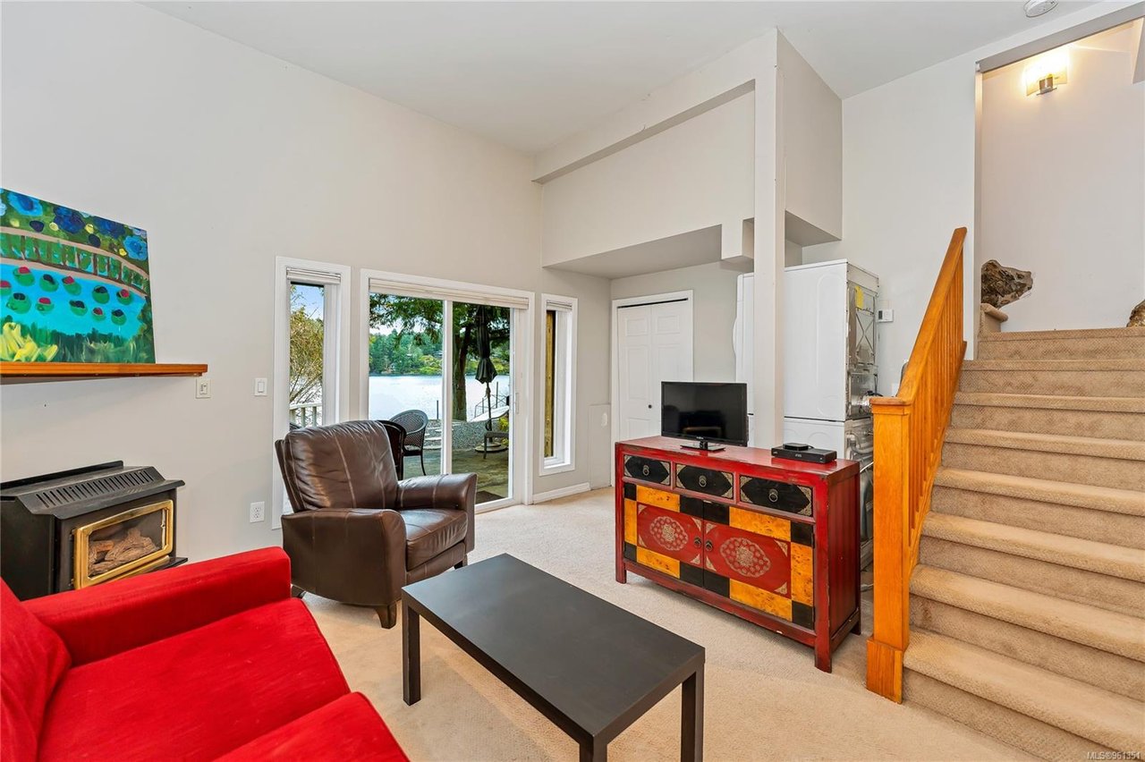 5003 Prospect Lake Rd