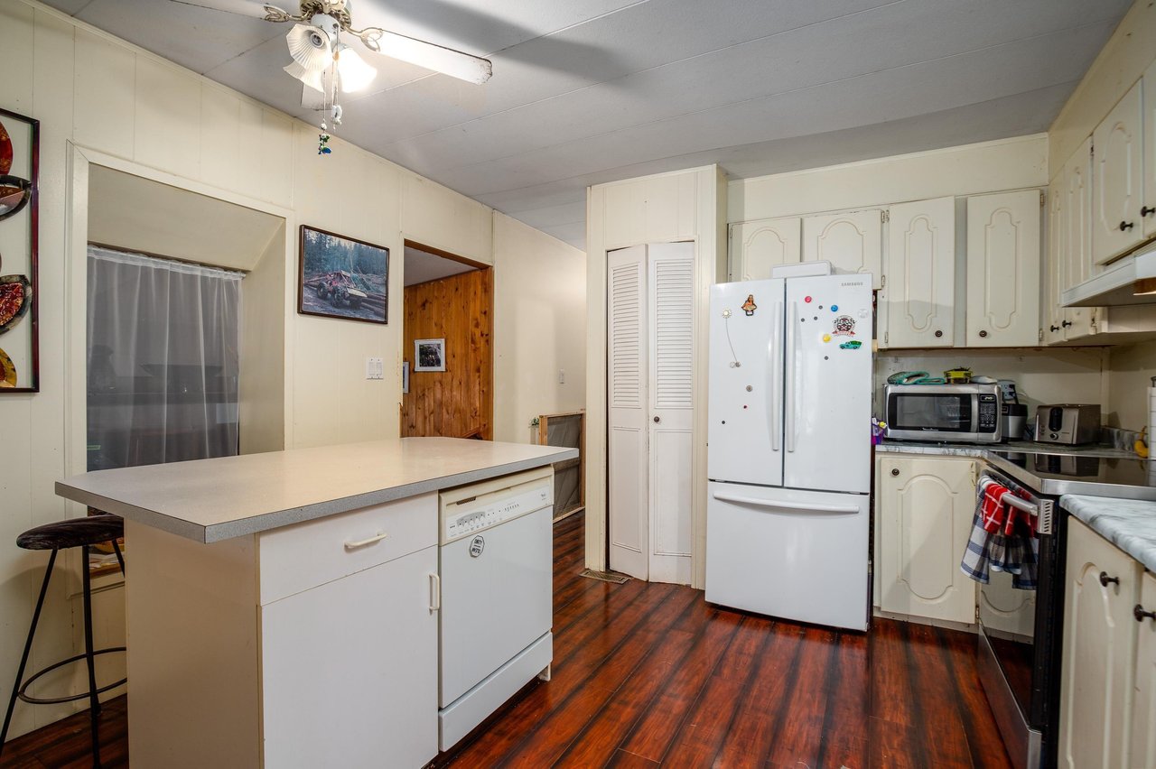 33 Bracken Park Wy