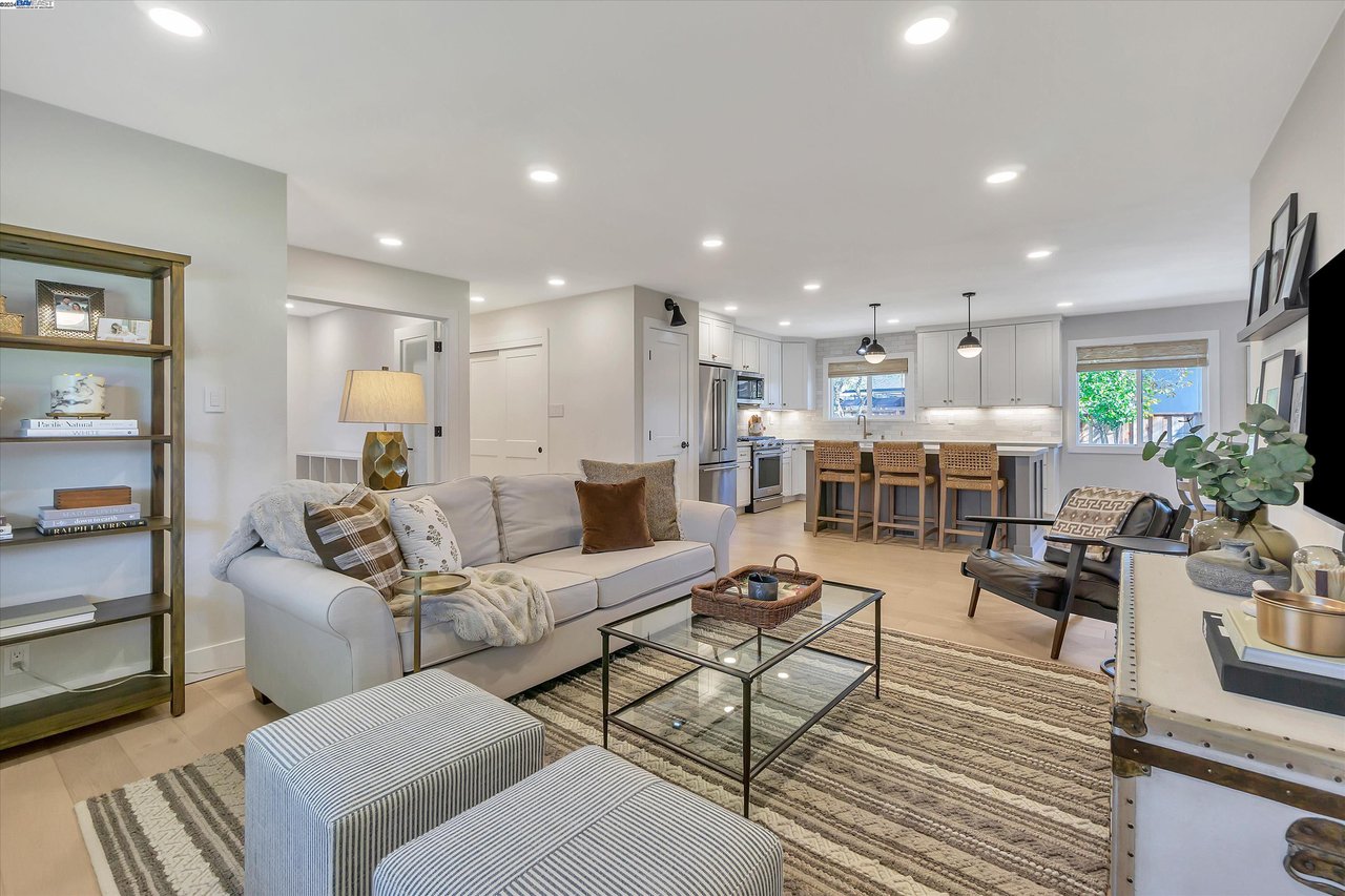 926 Amhurst Ct
