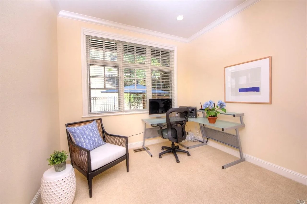 28 Ross Terrace